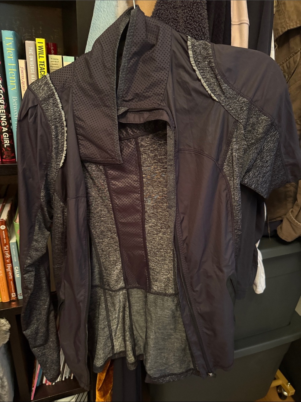 lululemon athletica Women's Gray and Black Utility Jacket
